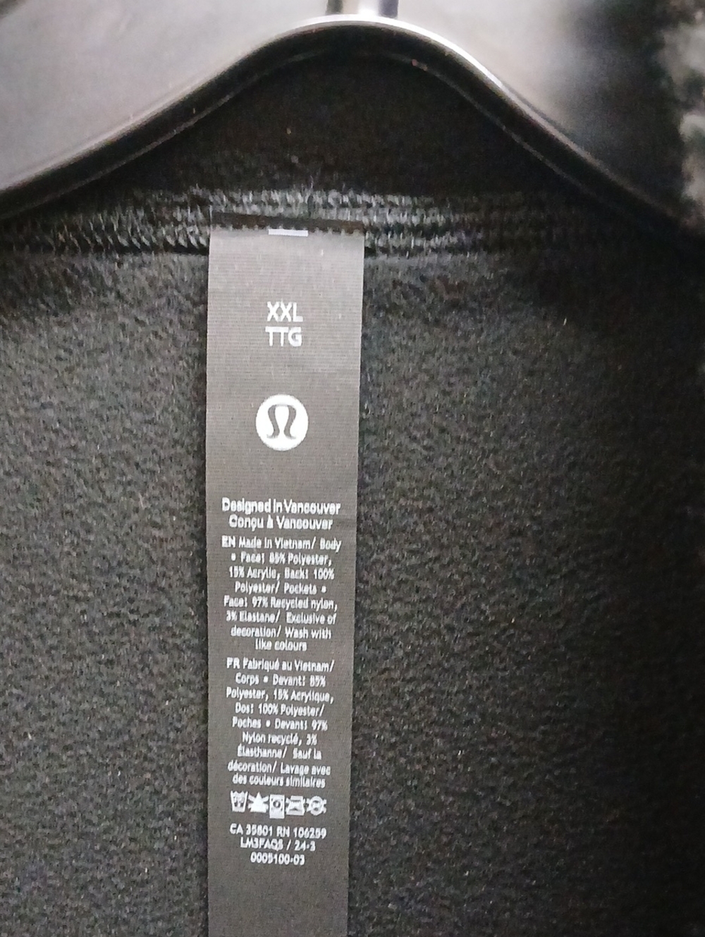 lululemon athletica High Pile Black Sherpa Fleece Vest Size XXL - Picture 3 of 8